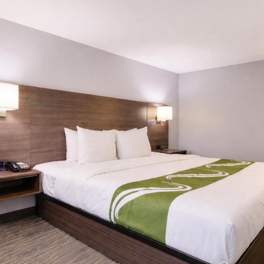 Quality Inn Kodak Sevierville — 