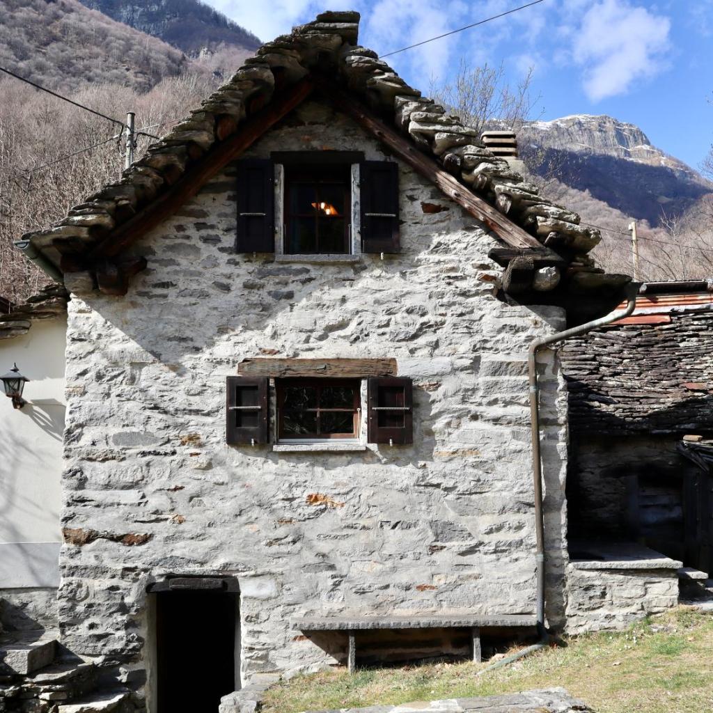Image 2 - Casa Ylenia Rustic home surrounded by nature