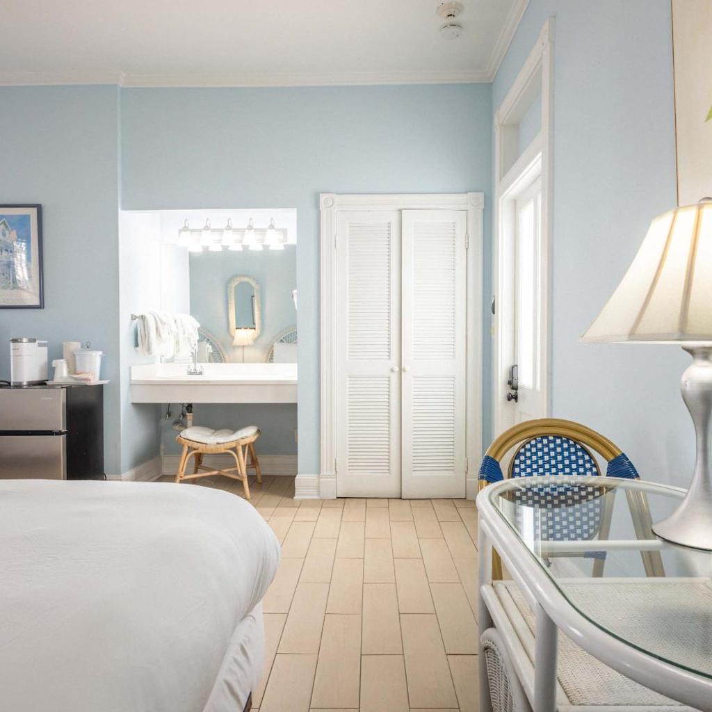 Photograph of Deluxe Queen at the Curry Mansion - Parking & Heated Pool!