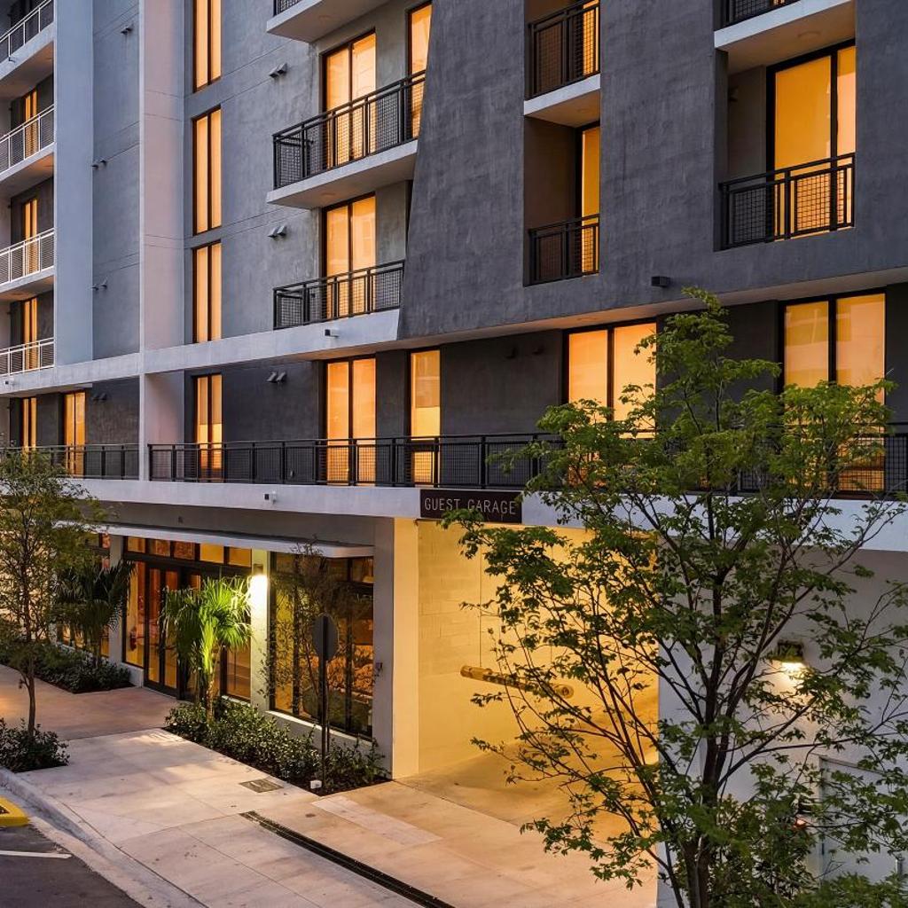 Photograph of Sense28 Edgewater, an AvantStay Hotel