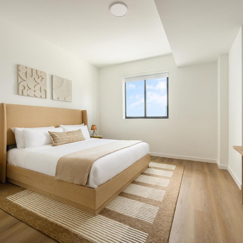 Photograph of Sense28 Edgewater, an AvantStay Hotel