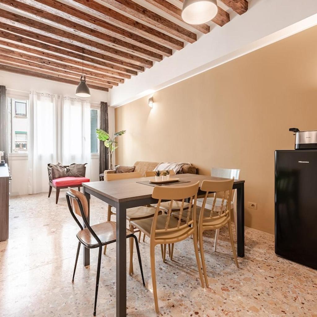 Photograph of Venice Center Gaffaro Aparthotel 5 Minutes From Parking