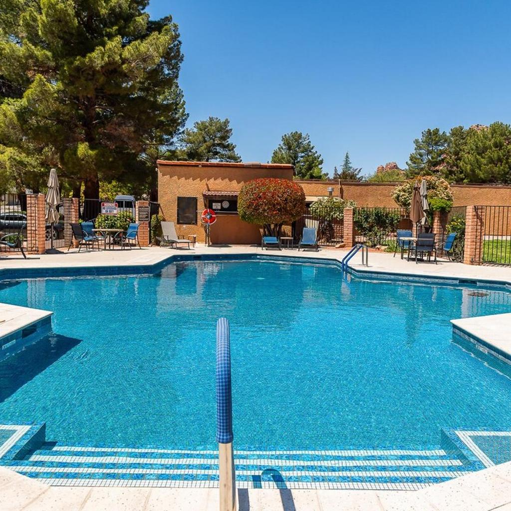 Photograph of Sunny 1BR Condo with Pool, Hot Tub, Pickleball, Golf