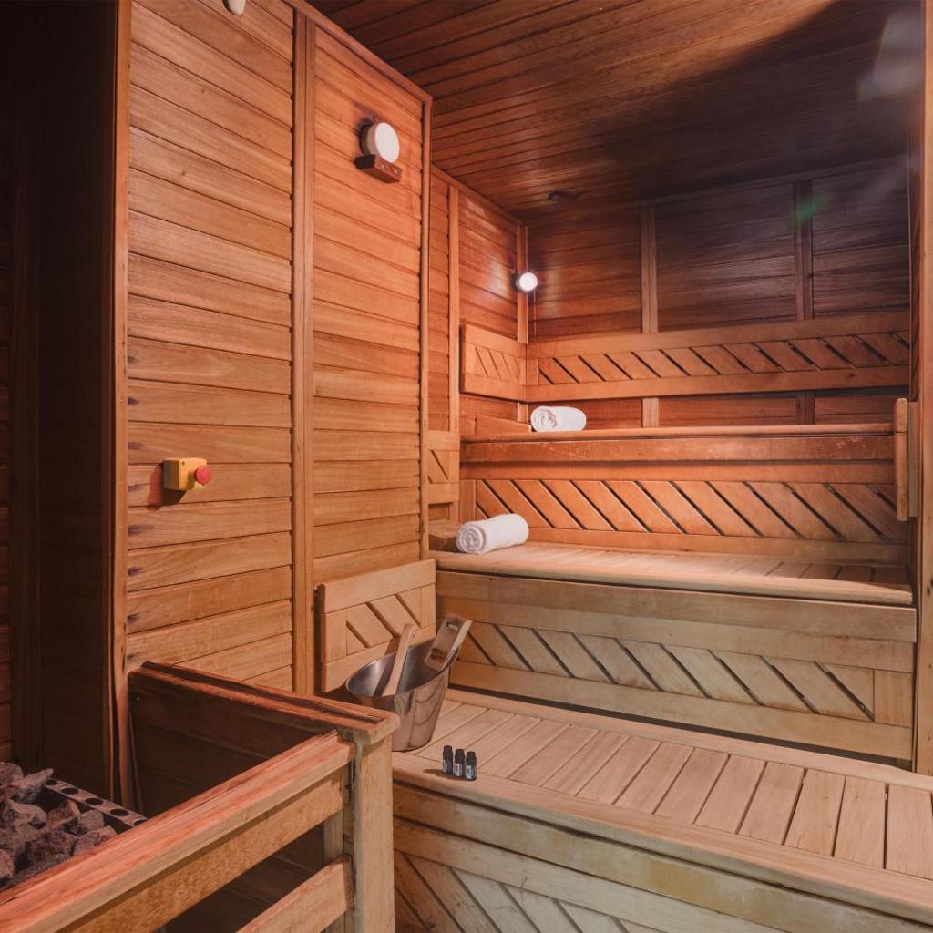 DoubleTree by Hilton Hotel Cluj - City Plaza — 