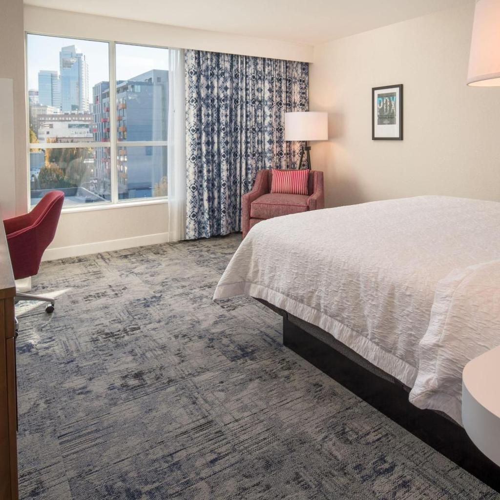 Photograph of Hampton Inn And Suites By Hilton Portland-Pearl District