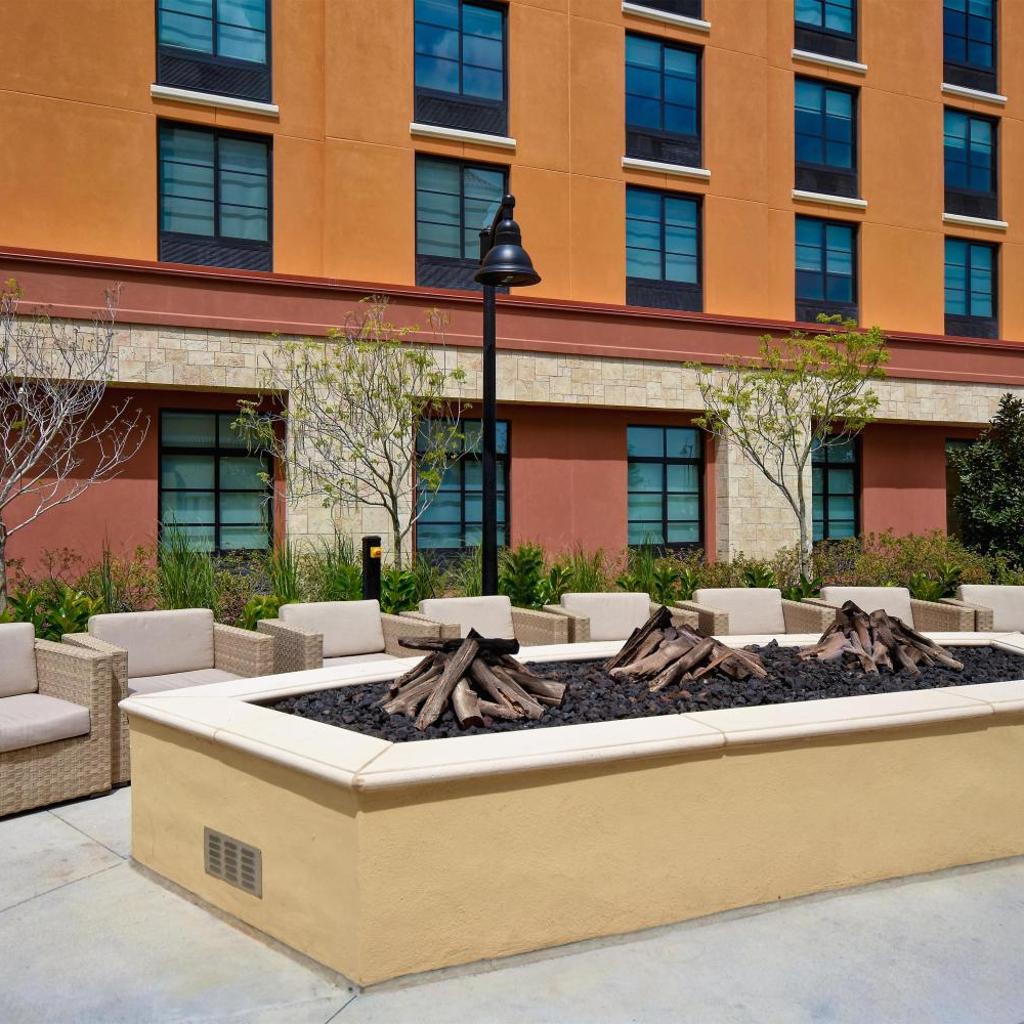 Photograph of Homewood Suites By Hilton Orlando Flamingo Crossings, Fl