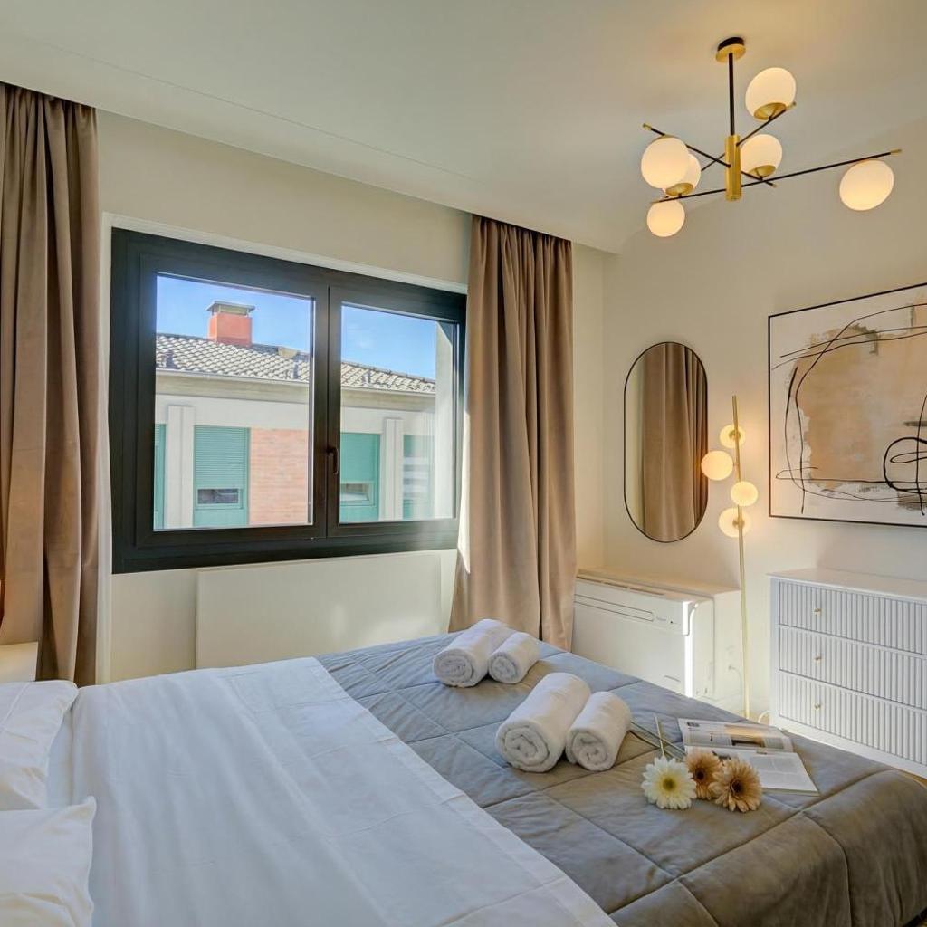 Image 90 - Boutique Homes