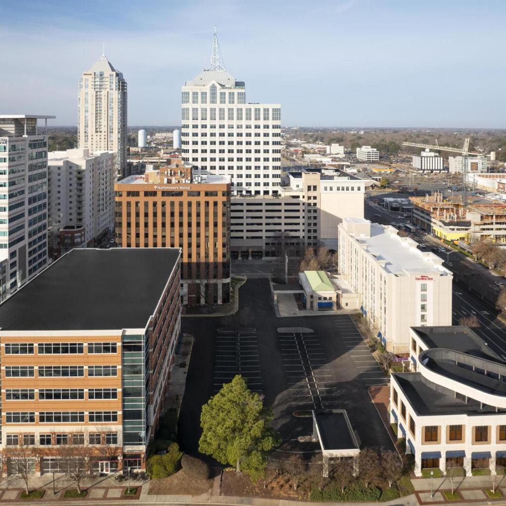 Photograph of Hilton Garden Inn Virginia Beach Town Center