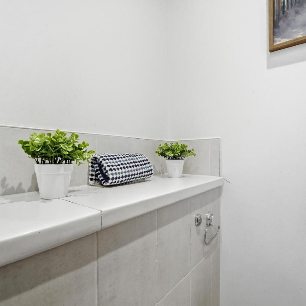 Photograph of River View 2 Bed Apartment near the o2