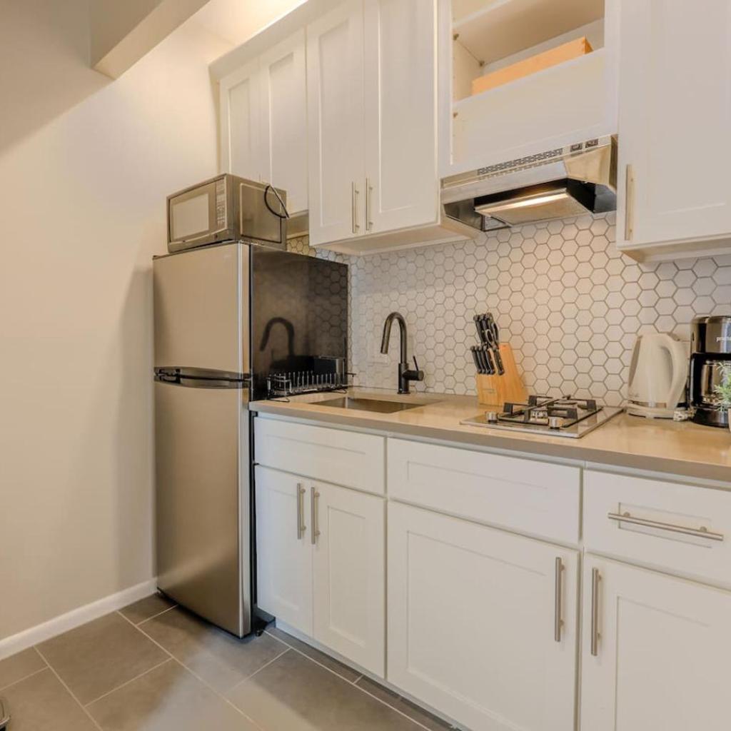 Photograph of Back Bay Stylish Studio