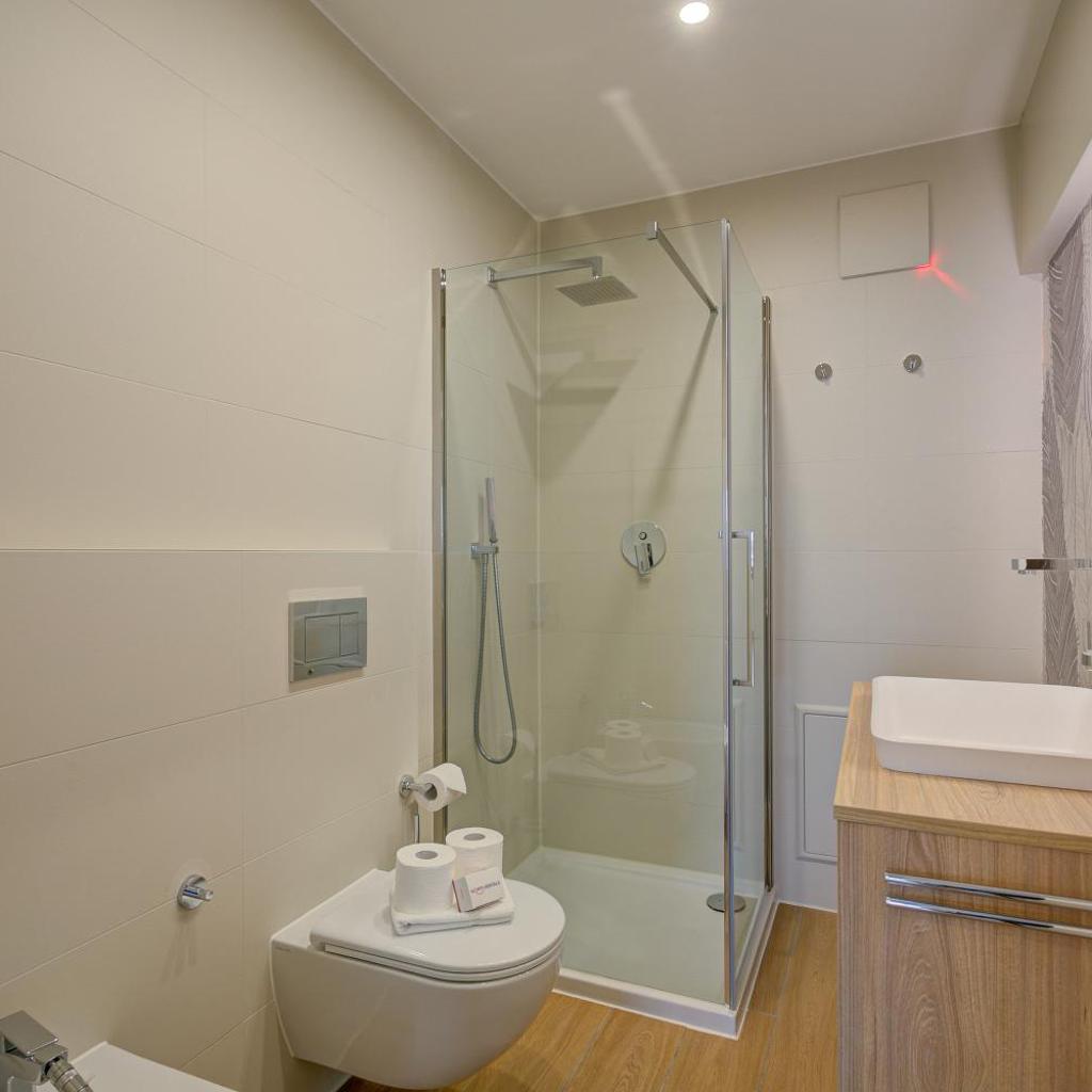 Image 116 - Boutique Apartments