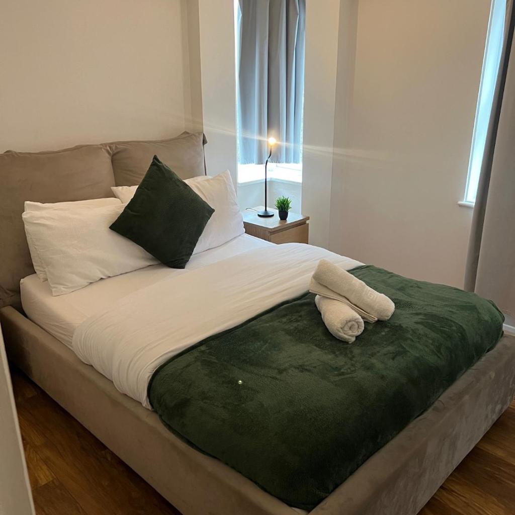 Photograph of Comfy Spacious Home-Near Canary Wharf & O2-Free Gated Parking