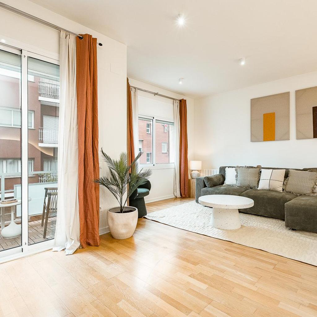 Photograph of Beautiful apartment with Balcony in Barcelona