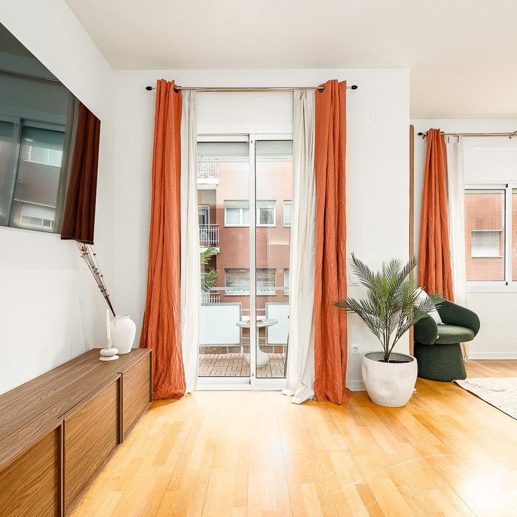 Photograph of Beautiful apartment with Balcony in Barcelona