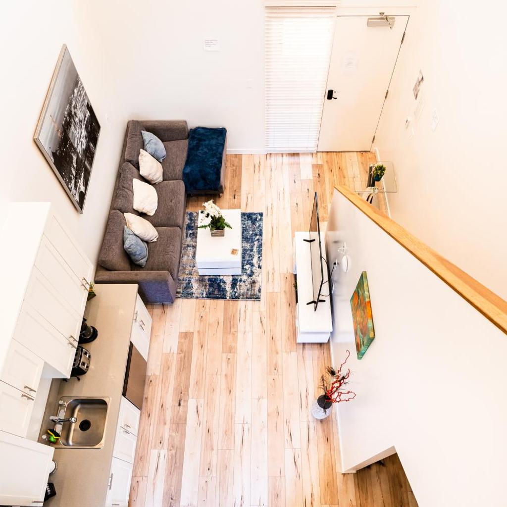 Photograph of Stylish Loft in Hollywood Koreatown Area with Parking