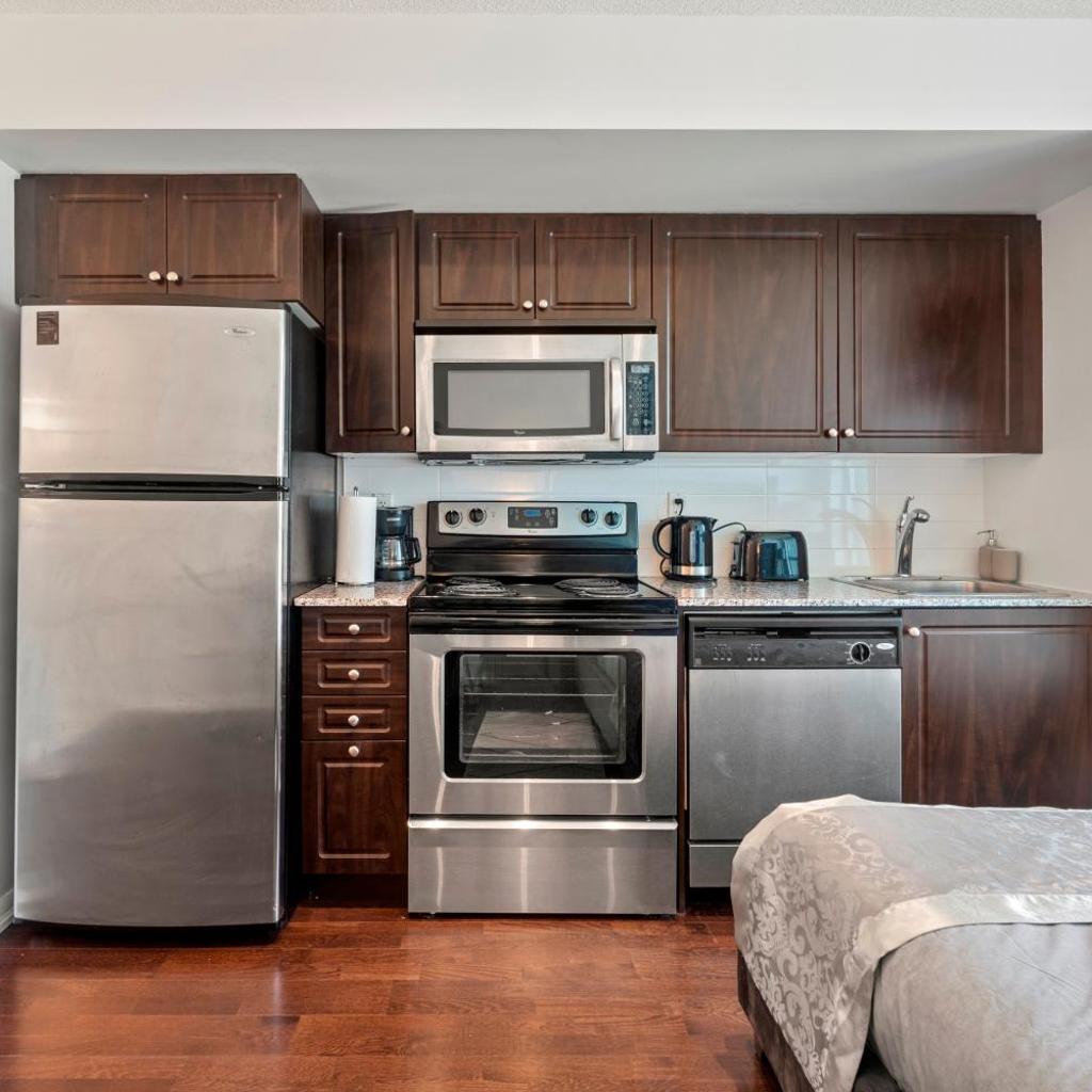Photograph of Awesome Studio in the Heart of Downtown Toronto