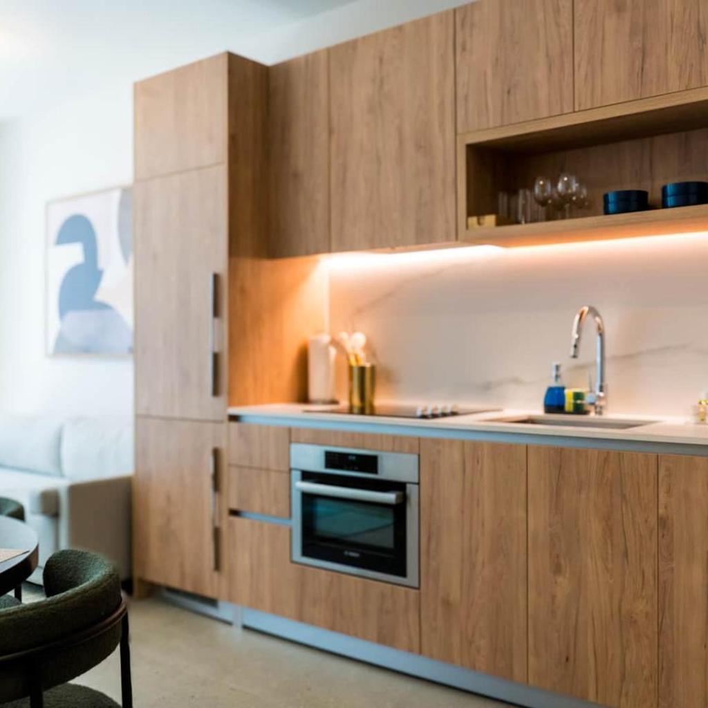 Photograph of 30th Floor Apartment in Downtown - CP Collection