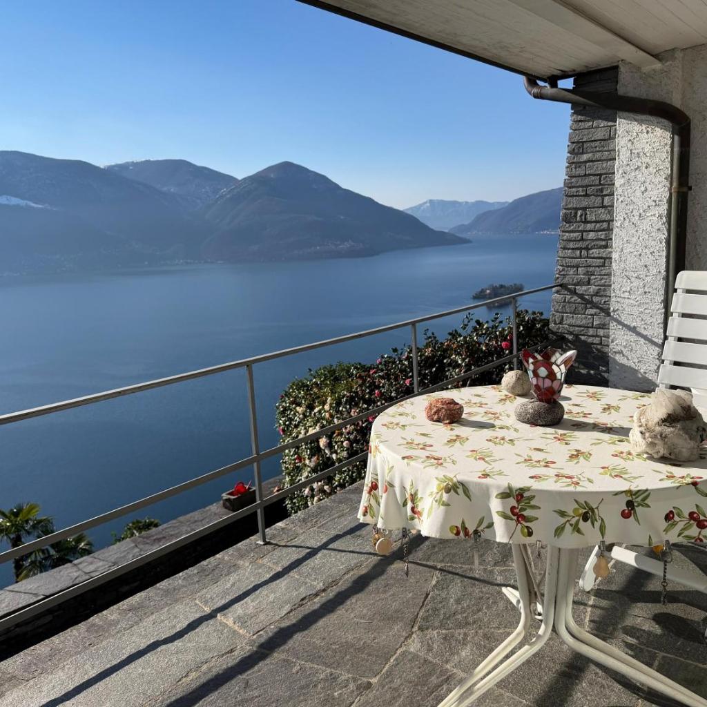 Image 0 - Casa Rocca Nera by HolAp