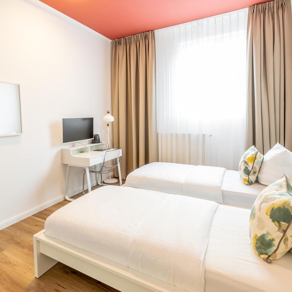 Photograph of Midi Inn Parkhotel Mitte