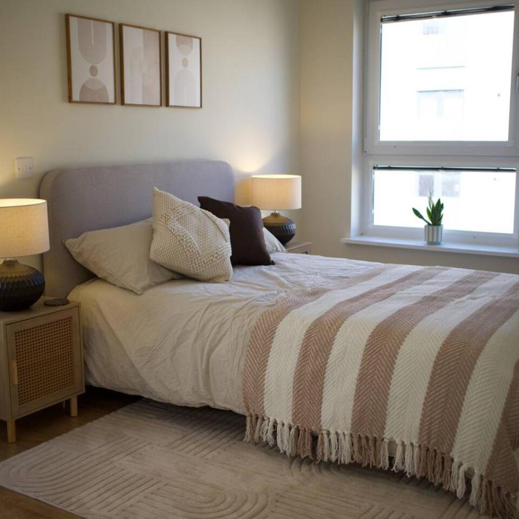 Photograph of Lovely 2 Bed Apartment, Sleeps 6, Edinburgh