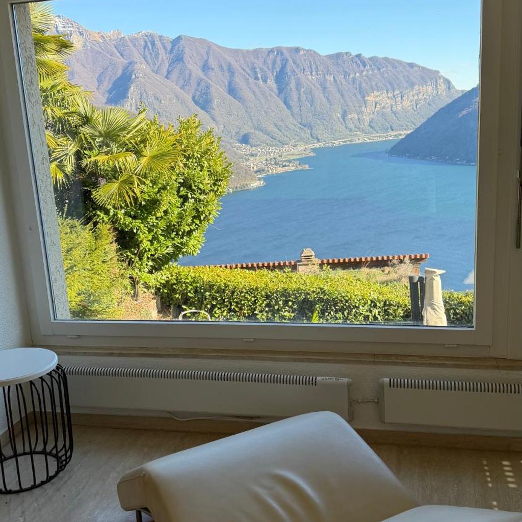 Image 24 - Villa Martino pool and lake view