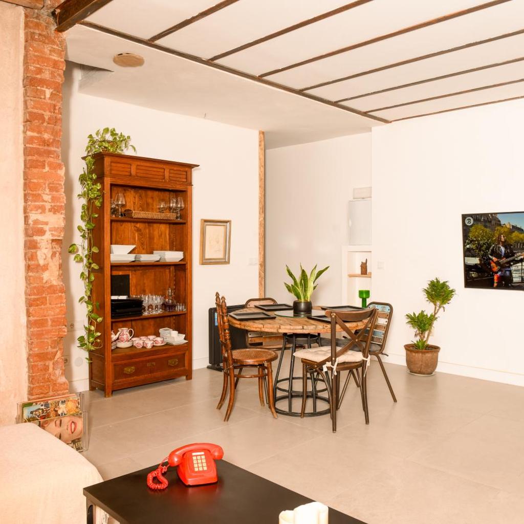 Photograph of Apartamento para 5 en Madrid centro - Malasaña, Chueca, Gran Vía y Plaza de España