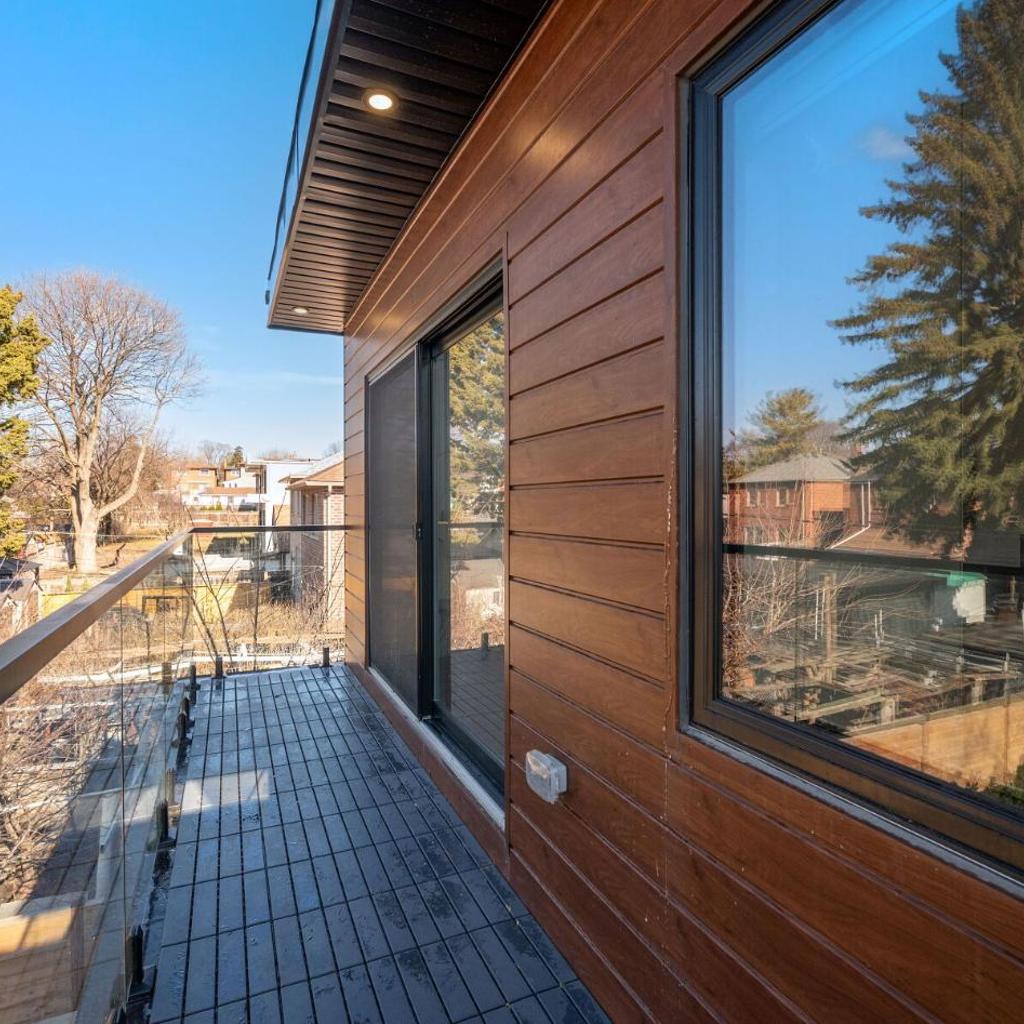 Photograph of Luxury Designer Home - 4 BDR - 10 min to Downtown - Parking