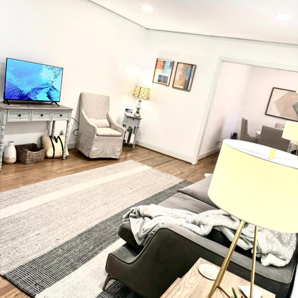 Photograph of 2BR Home 5 min To NRG Stadium World cup 2026