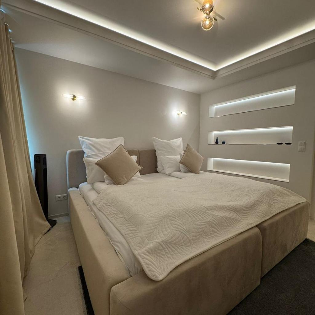 Photograph of Sams Living Athen - Munich City