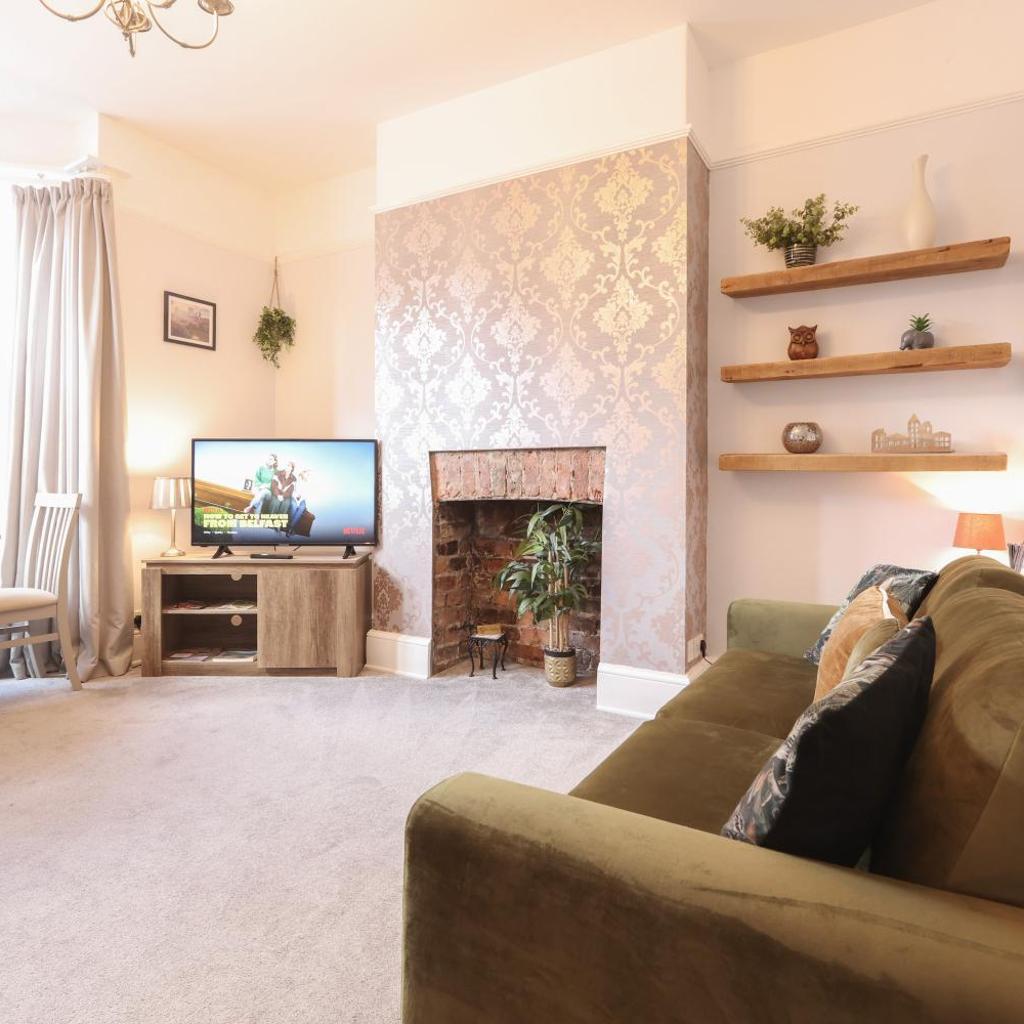 Photograph of Bootham Apartment 32 - Free Parking - Five minute walk to York Minster