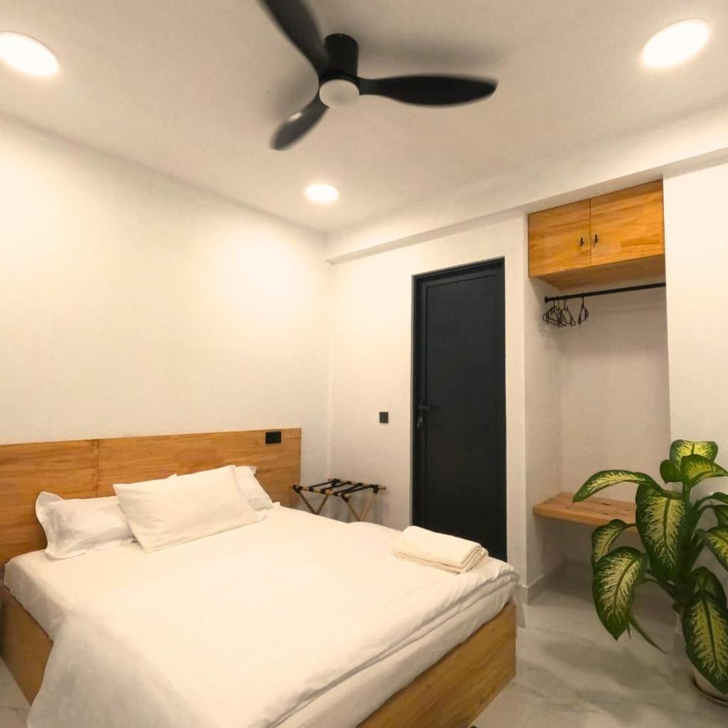 Oceana Surf Maldives - Kudahuvadhoo Island Surf Retreat, photo 3