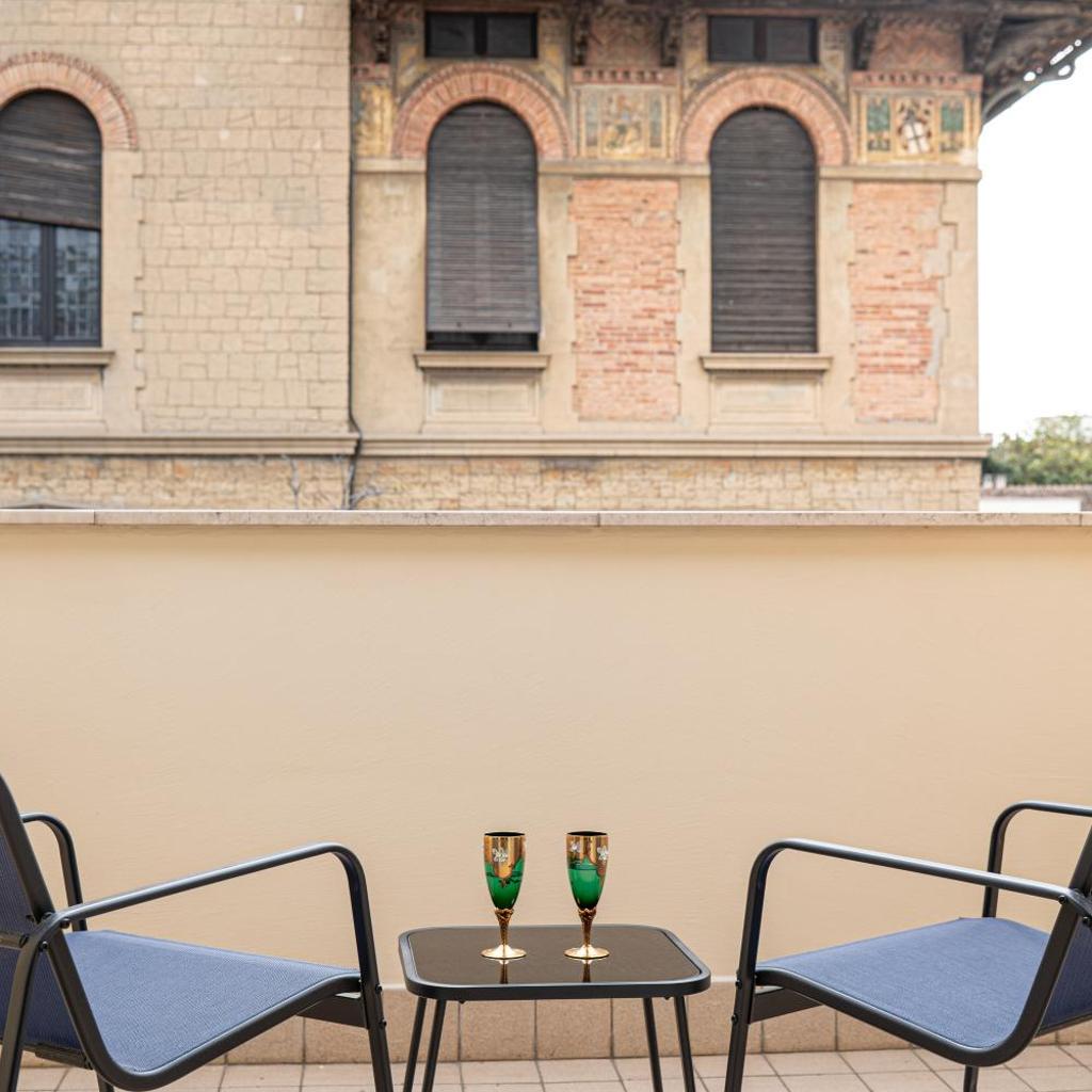Photograph of Firenze Dream Homes - Medusa