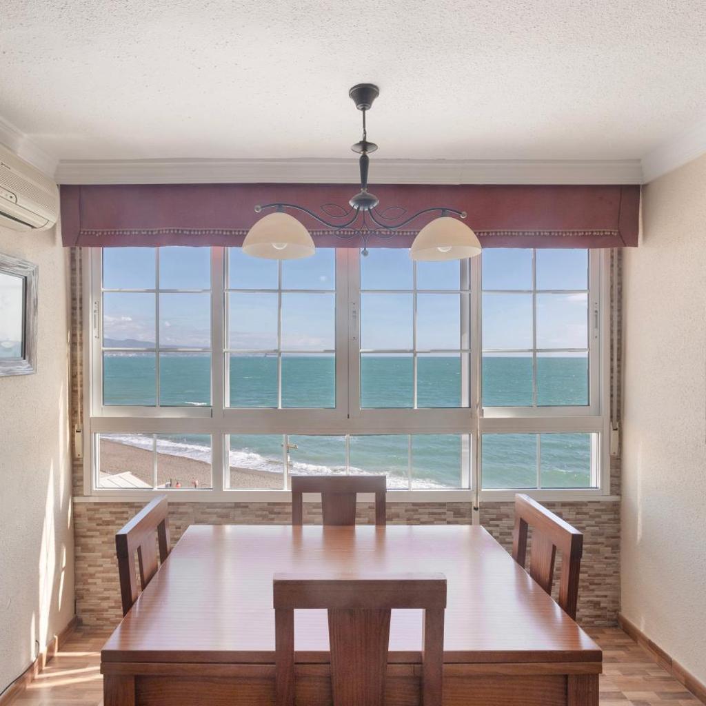Photograph of Apartamento primerísima linea playa