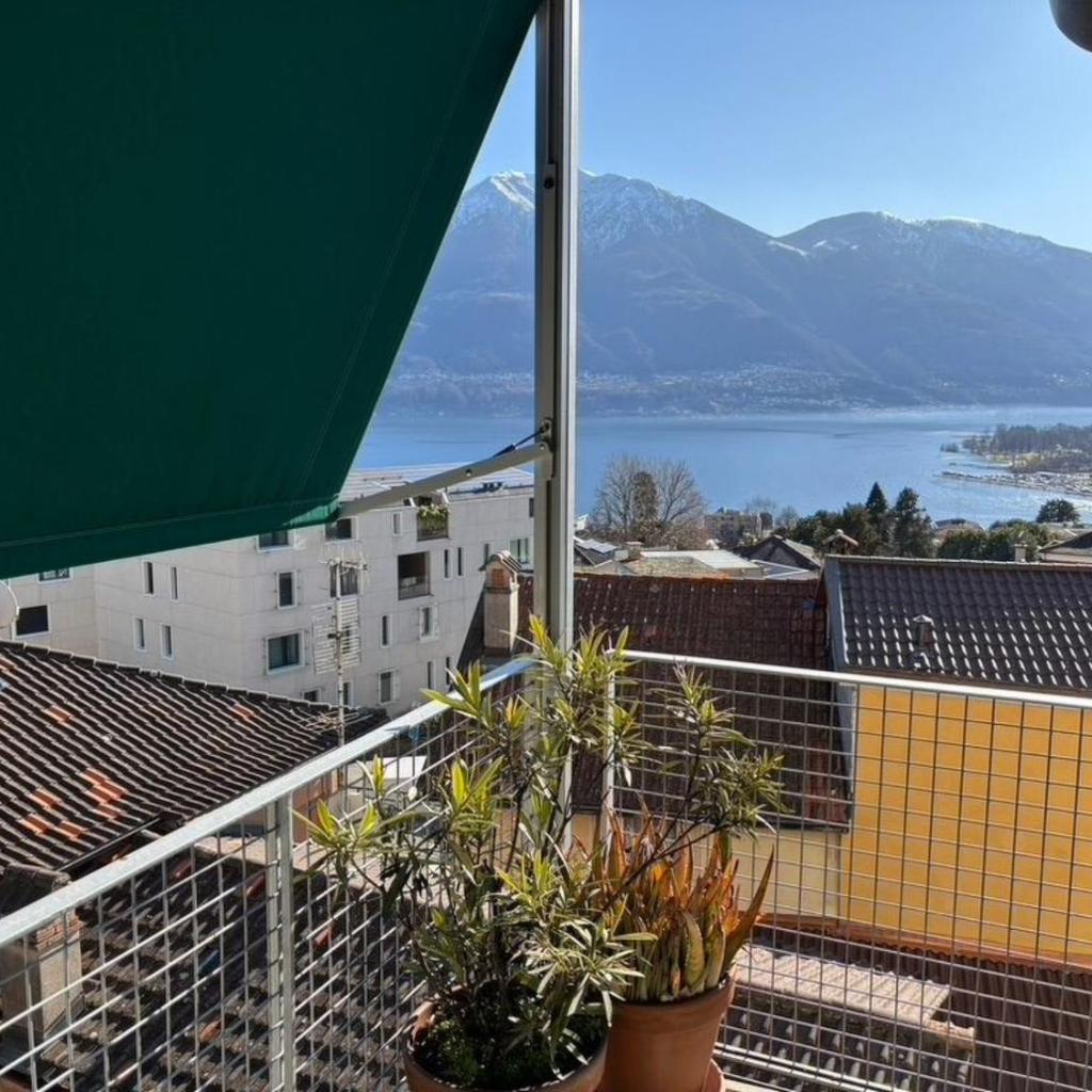Image 16 - Apartment Freie Sicht auf See und Berge by Interhome