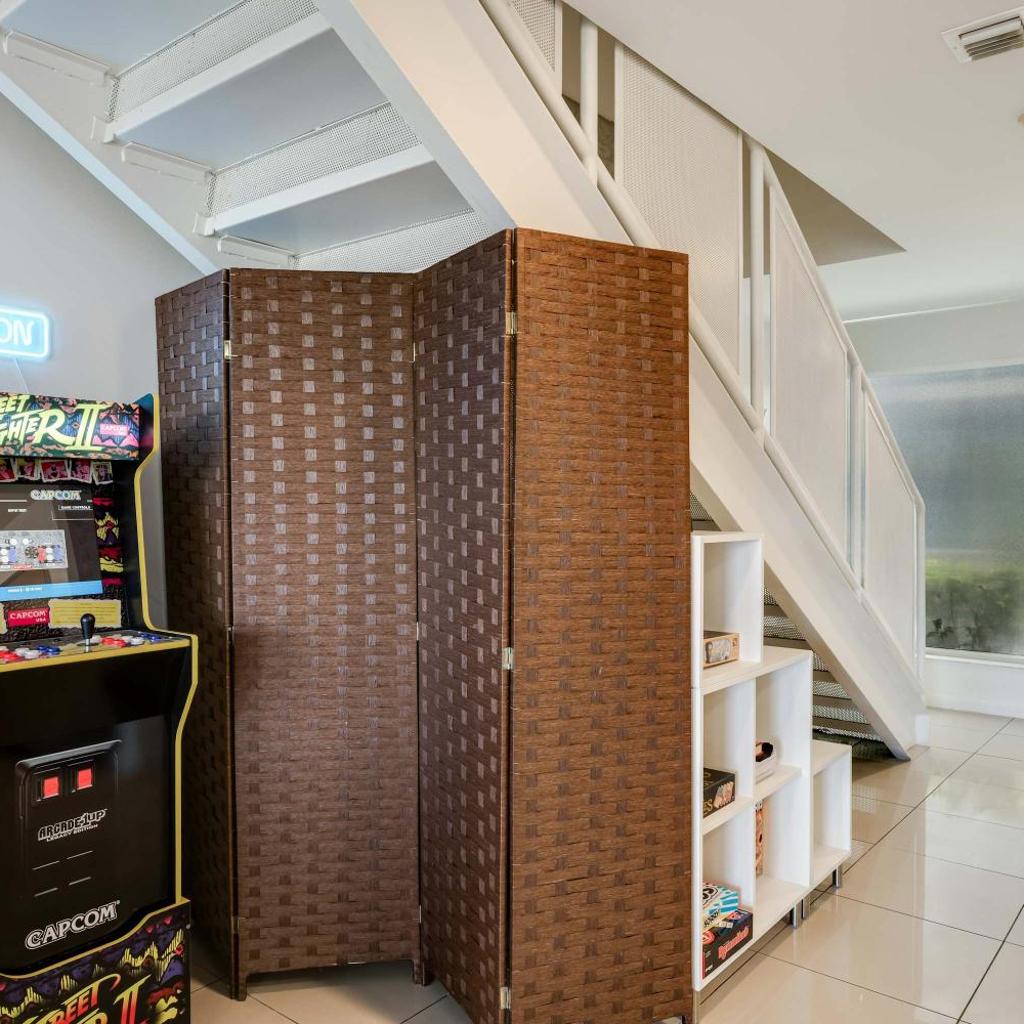 Photograph of Hang Ten- Large Townhome lux amenities parking