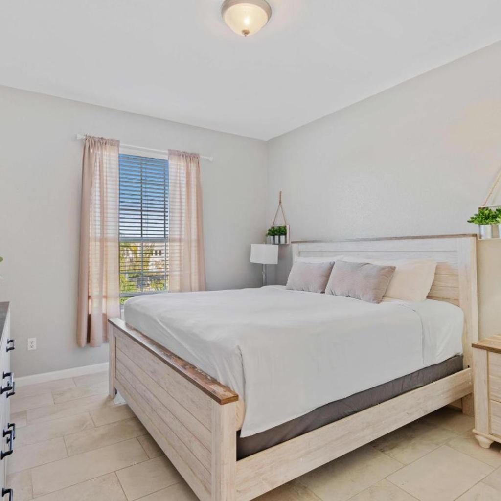 Photograph of 4114-306 Spacious 3bd condo at Vista Cay Resort
