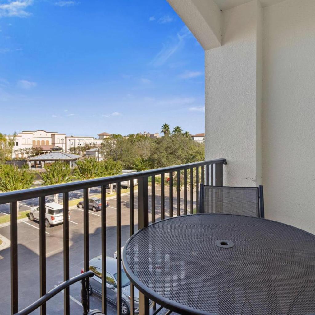Photograph of 4114-306 Spacious 3bd condo at Vista Cay Resort