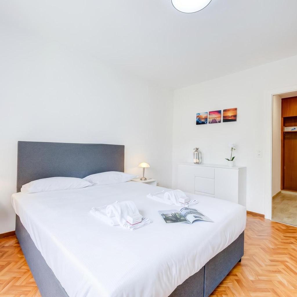 Image 15 - Lido Apartment - Happy Rentals