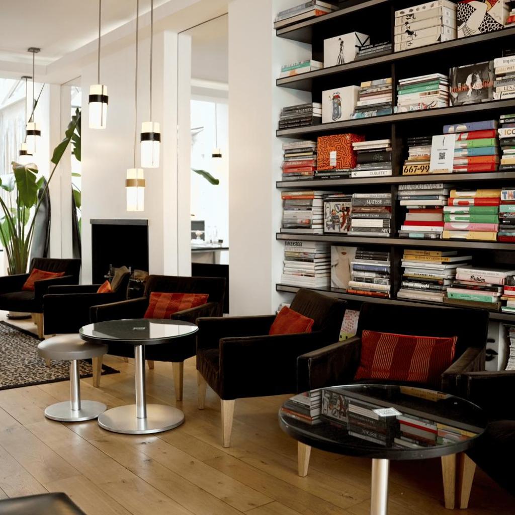 Hôtel Le A - Champs-Elysées — 