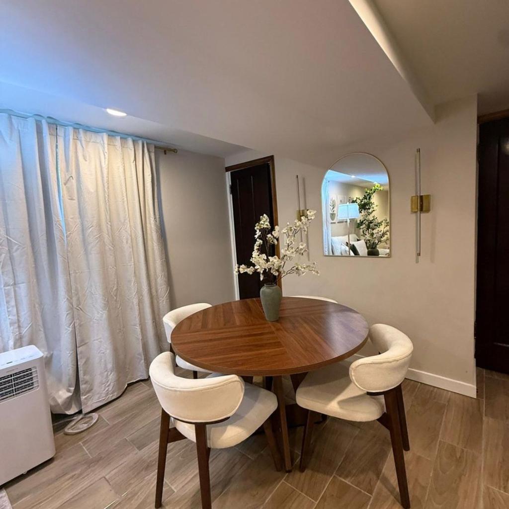 Photograph of Studio Near Wrigley • Sleeps 4 • Games + Fireplace
