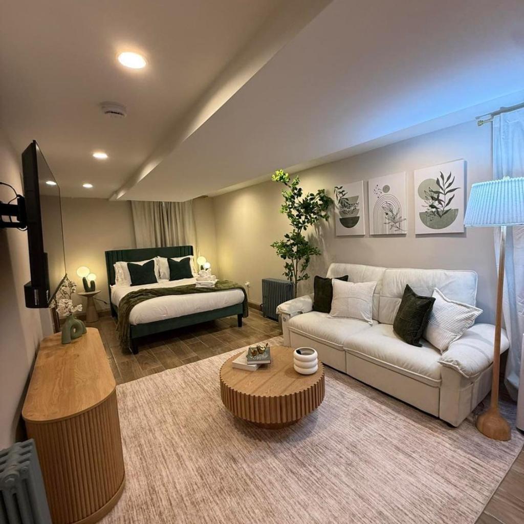 Photograph of Studio Near Wrigley • Sleeps 4 • Games + Fireplace