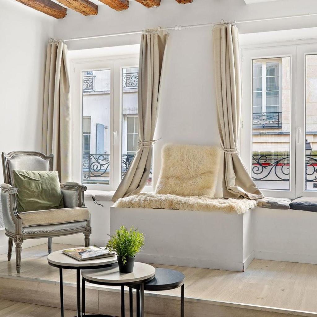 Photograph of Bluestay 112 - Élégant Appartement à Paris