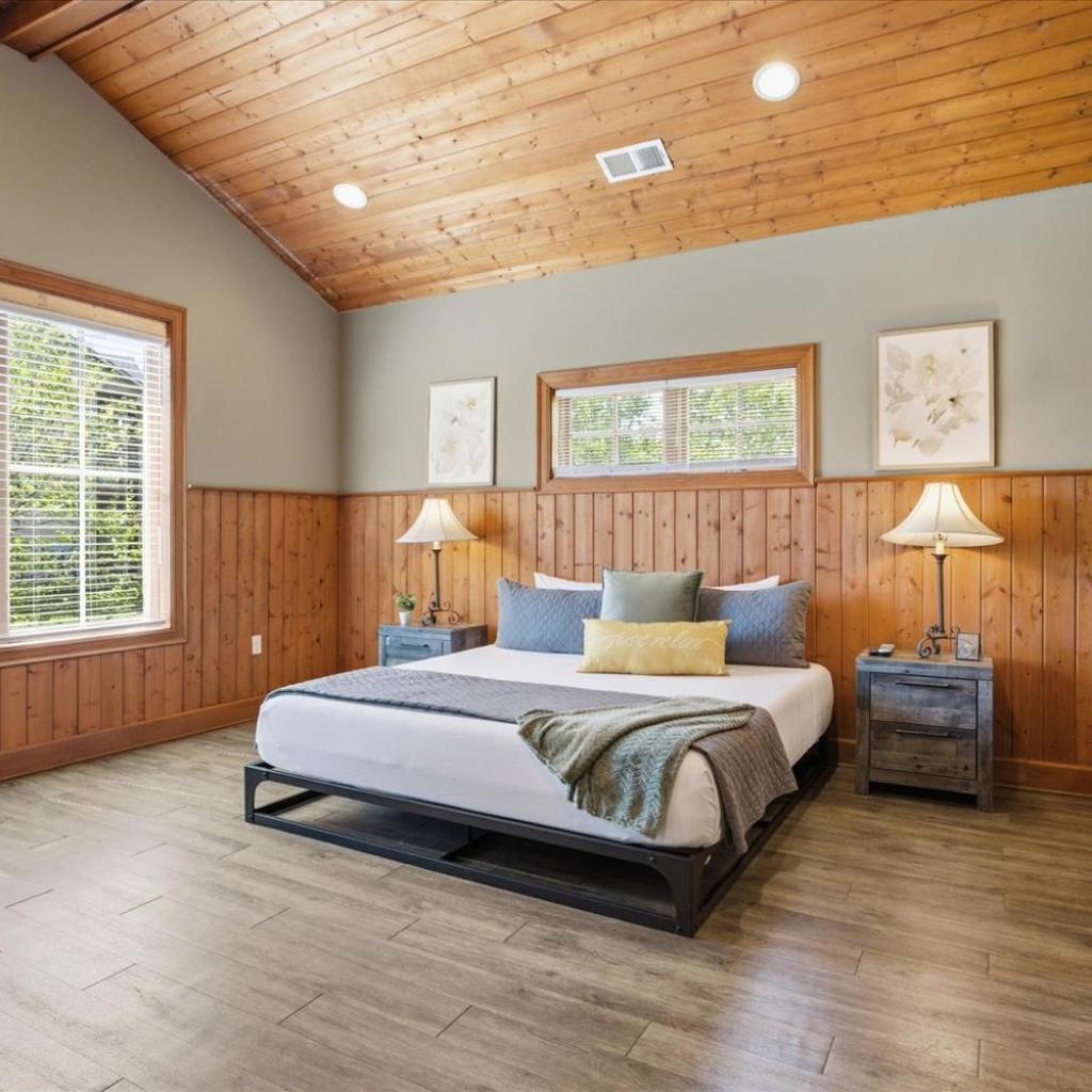 Photograph of Serenity Ridge Unit 722 - FamilyPool AccessWiFi