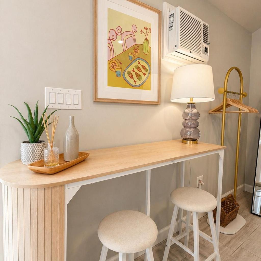 Photograph of Private modern guesthouse, near La Cantera/Medical Center