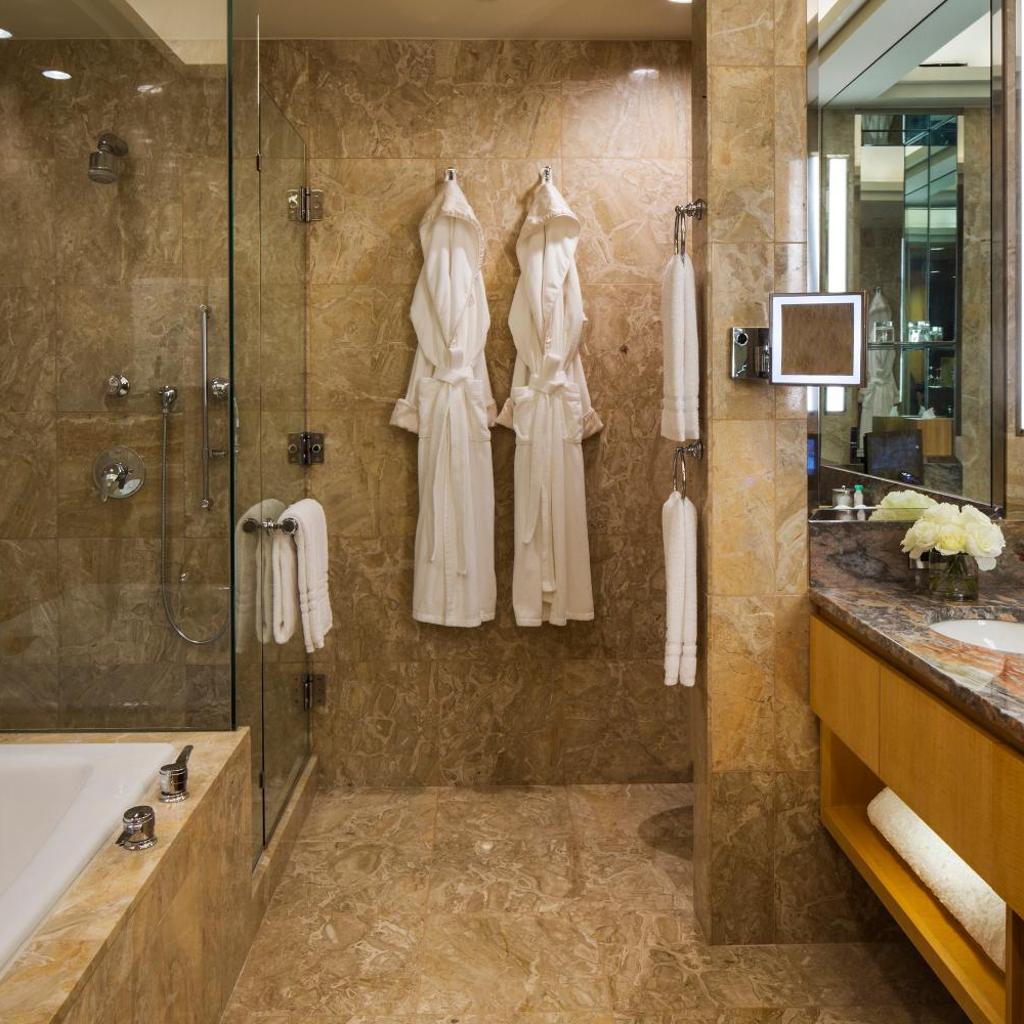 Photograph of Four Seasons Hotel New York