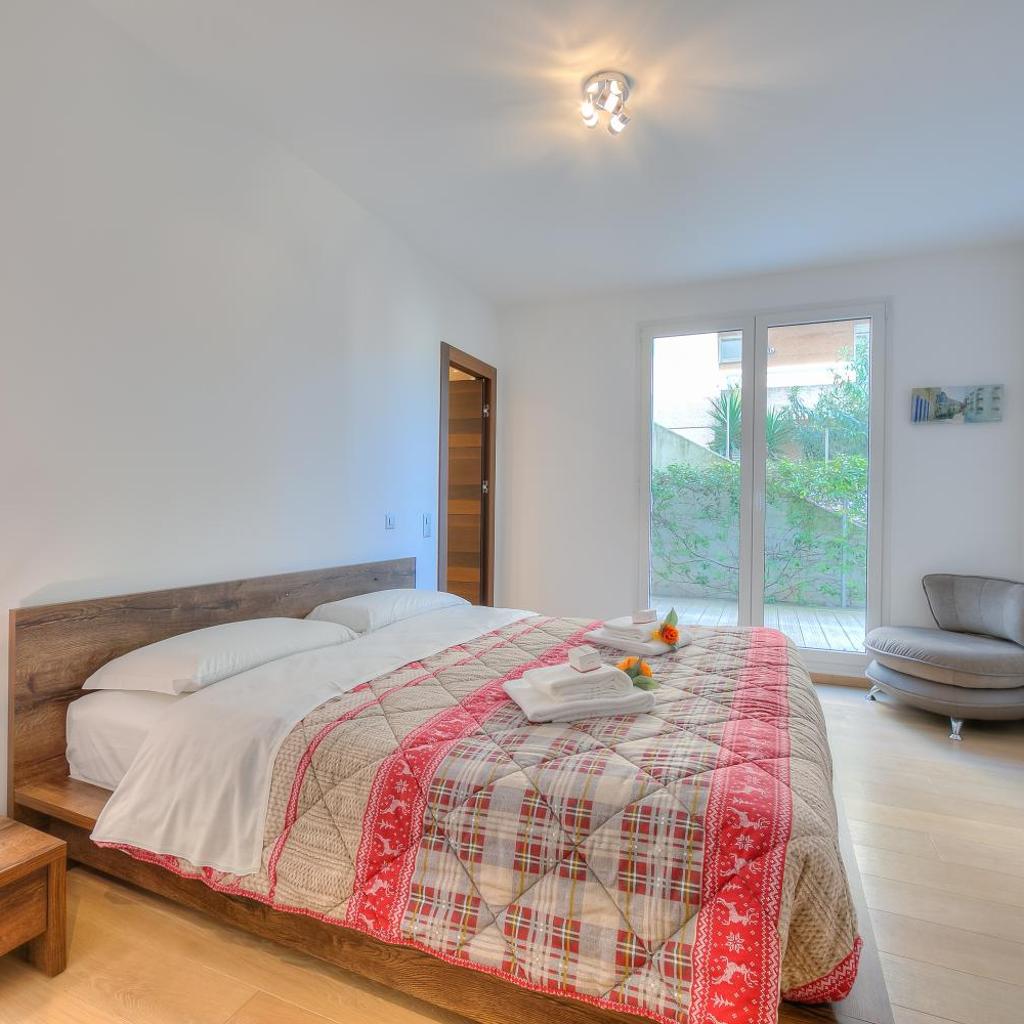 Image 4 - Boutique Apartment Lugano with private Garden close to the centre - Happy Rentals