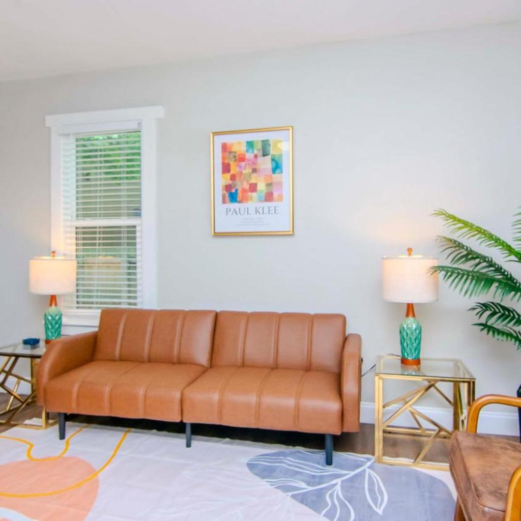 Photograph of Riverside Heights 2BR Retreat