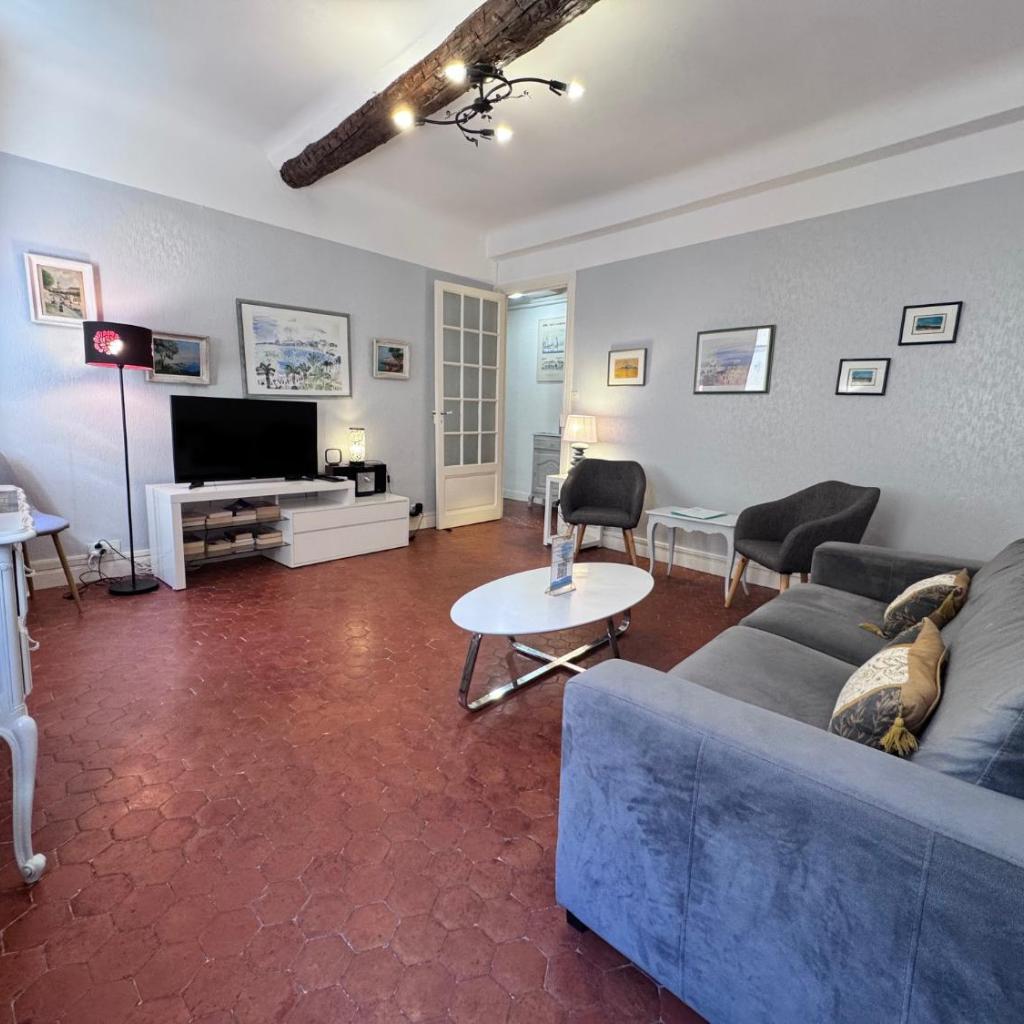 Photograph of C OT La Maison Barillerie 4 - Old Town