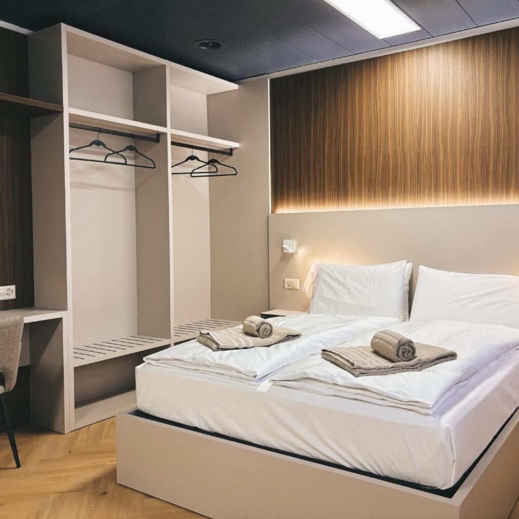 Image 21 - B-ROOMS Bleisure Hotel - Lugano district