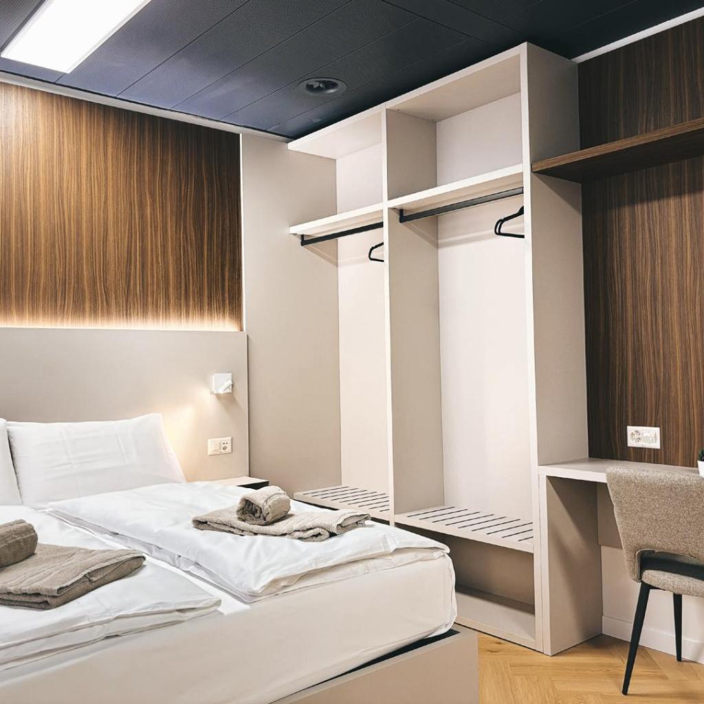 Image 30 - B-ROOMS Bleisure Hotel - Lugano district